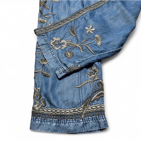 Johnny Was Biya Embroidered Cargo Pants Sz 10 - Picture 3 of 9
